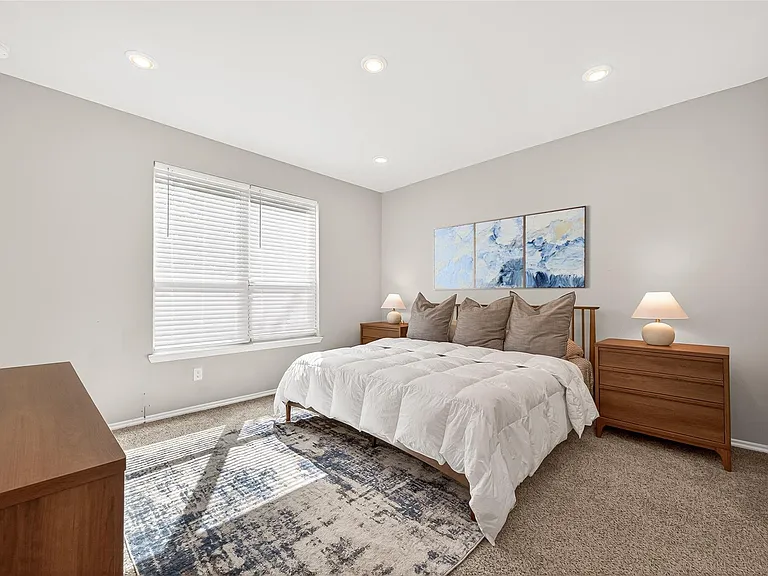 12789 Royal West Dr — Photo 14