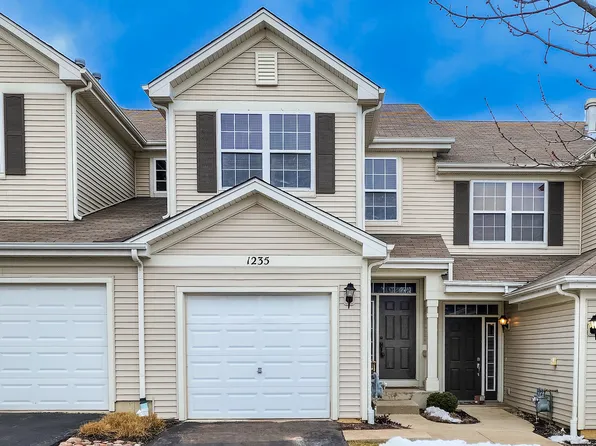 1235 Remington Dr, Volo, IL 60020