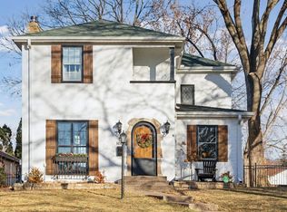 1661 Hillcrest Ave, Saint Paul, MN 55116