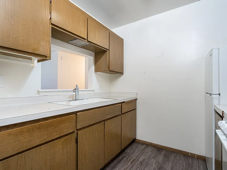 2 Bed / 1 Bath - 1,000 SF - Unrenovated Kitchen 2 Bed / 1 Bath - 1,000 SF - Unrenovated Kitchen