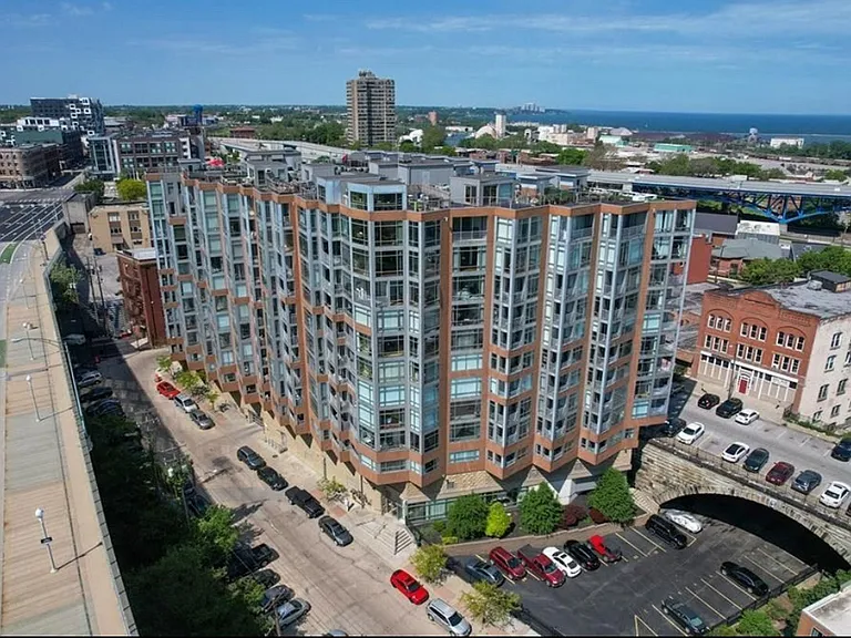 2222 Detroit Ave #409 — Photo 4