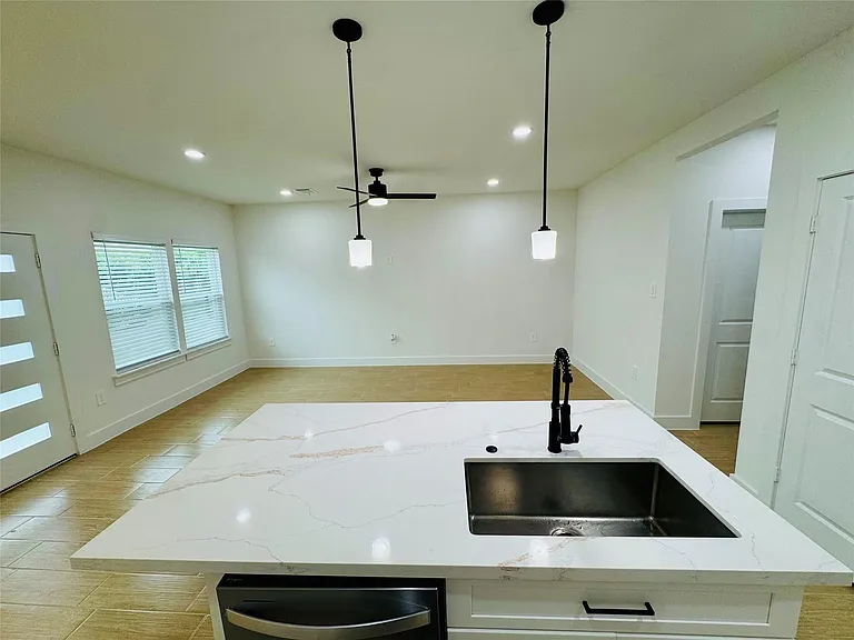 5710 Delmack St #A — Photo 12