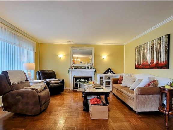 2nd image of 645 E McKinley Ave