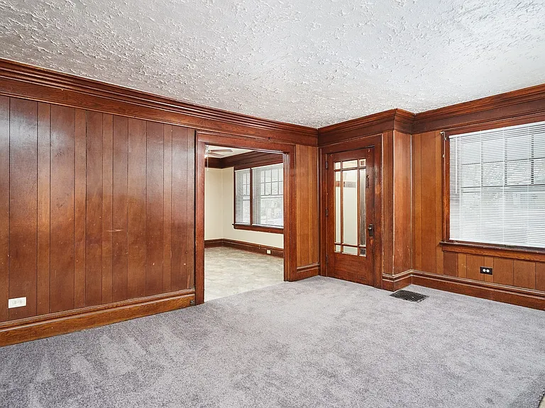 346 Beechwood Dr — Photo 3