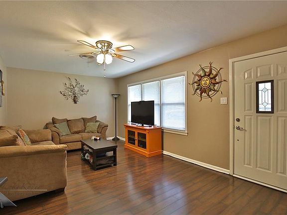 4th image of 3673 N 9th St