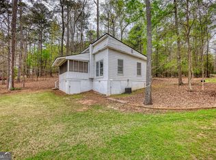 1697 County Line Ext, Mansfield, GA 30055