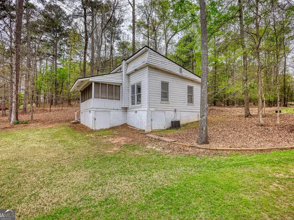 1697 County Line Ext, Mansfield, GA 30055