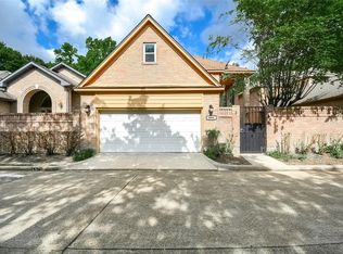 6893 Oakwood Grv, Houston, TX 77040