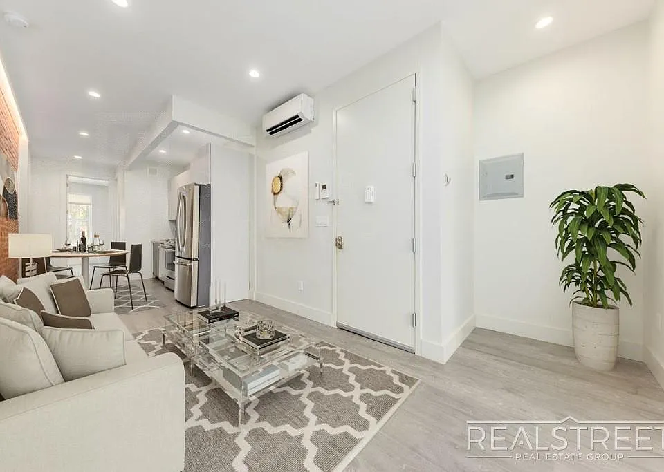 481 Hicks St #4R