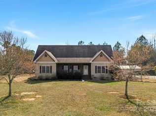 1581 Rhyne Rd, Dallas, NC 28034