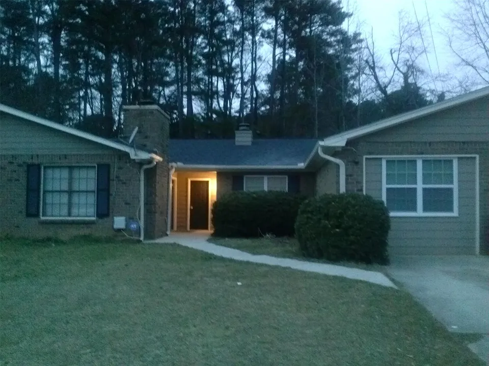 395 Riverbrook Ct
