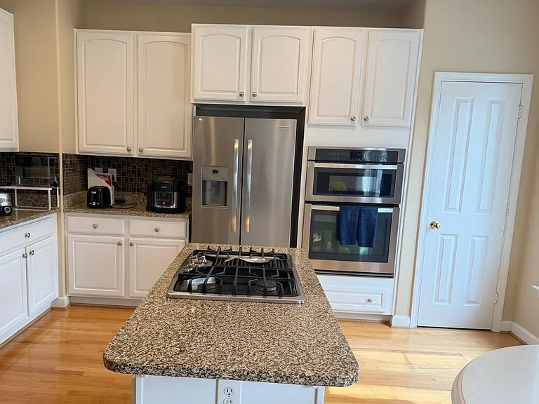 5407 Commerce Row #50 — Photo 3