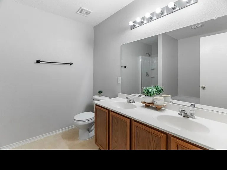 2705 Melanie Dr — Photo 14