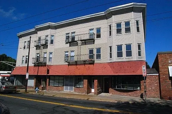189 Concord Ave #3 — Photo 9