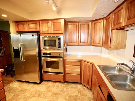 4th image of 1311 S Westcliff Pl APT 202