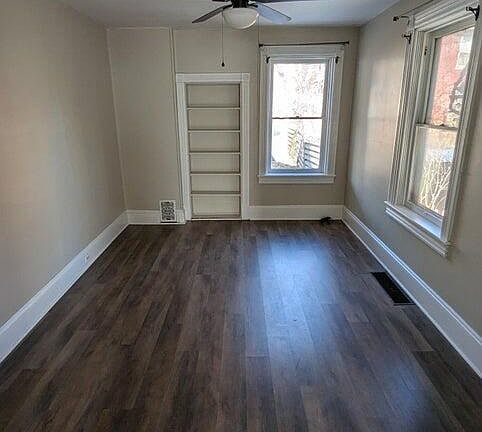 5th image of 758 Grace St