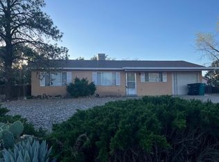 601 Gral Trevino Dr SE, Rio Rancho, NM 87124