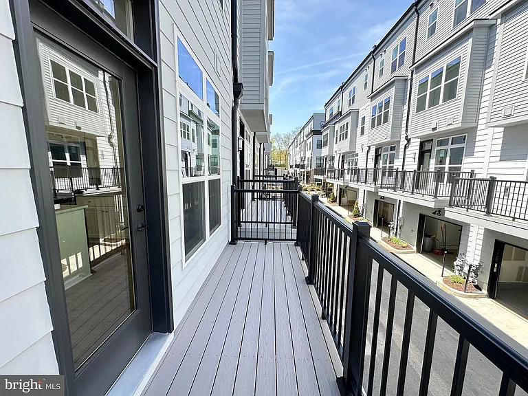 2081 Tysons Ridgeline Rd — Photo 14