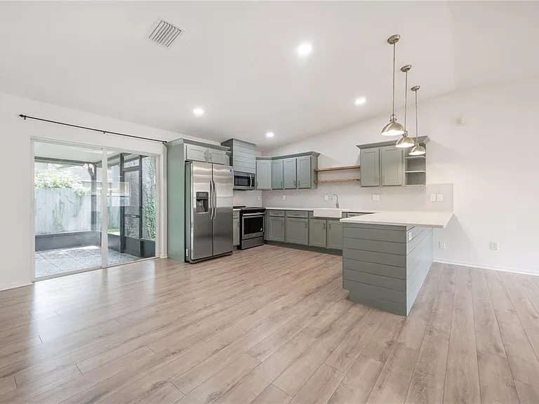 1508 E Jean St — Photo 11