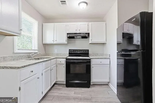 4 bed, 1150 sqft, $700 — Photo 3