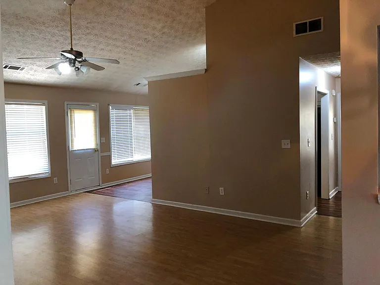 185 Butler Bridge Cir — Photo 35