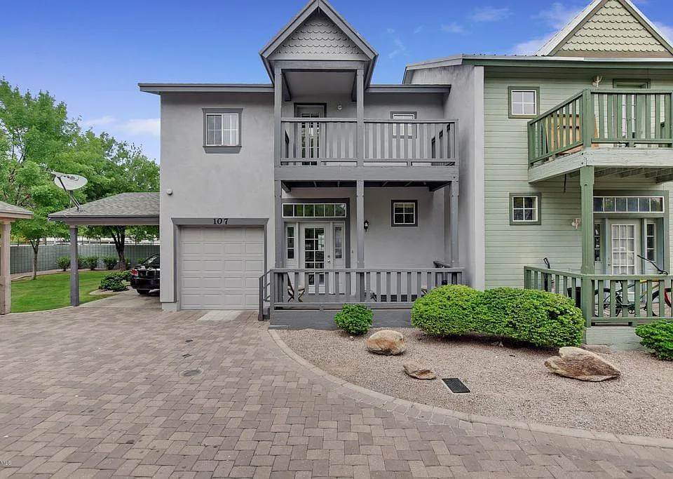 2016 S Hammond Dr #107