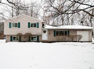 114 Golden Rod Ln, Rochester, NY 14623