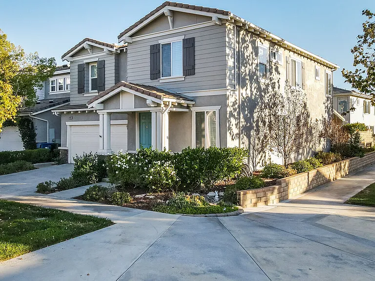 24040 Dandelion Ln — Photo 43
