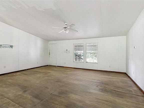 3rd image of 71223 Troy Spears Rd
