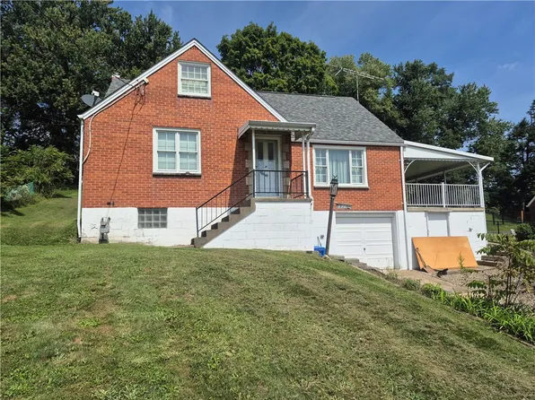 10877 Old Trail Rd, North Huntingdon, PA 15642
