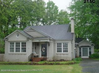 215 McKie St, Senatobia, MS 38668
