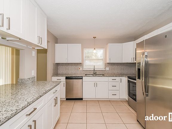 4th image of 6137 Hill View Ct