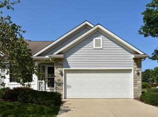 106 Gleneagle Dr, Elyria, OH 44035