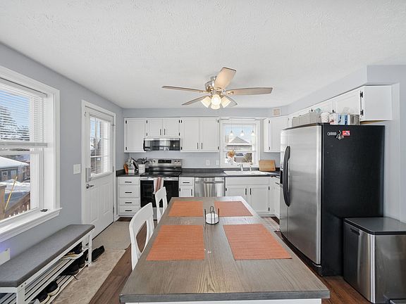 5th image of 47 Hillsboro Street #A