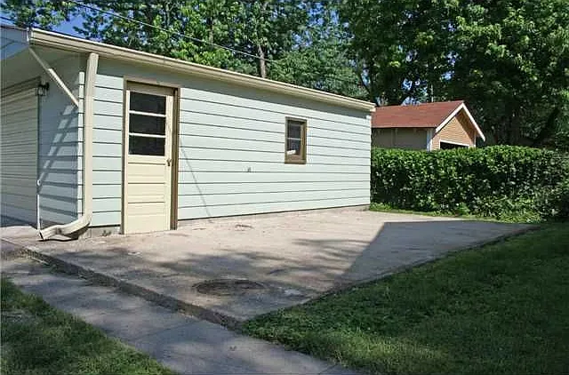 1444 N Euclid Ave — Photo 19