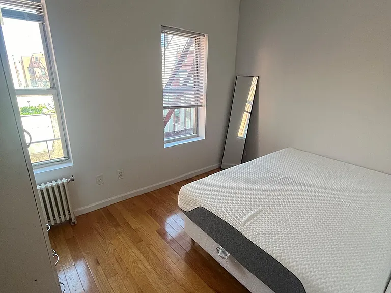 170 Delancey St #18 — Photo 7