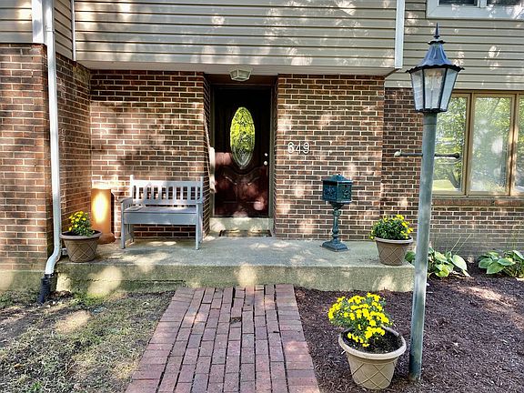 3rd image of 649 Joanne Ln