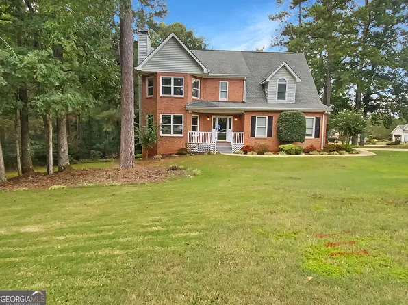 91 Pates Lake Dr, Hampton, GA 30228