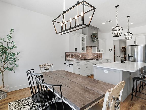 4th image of 5409 W Copper Cliffs Way