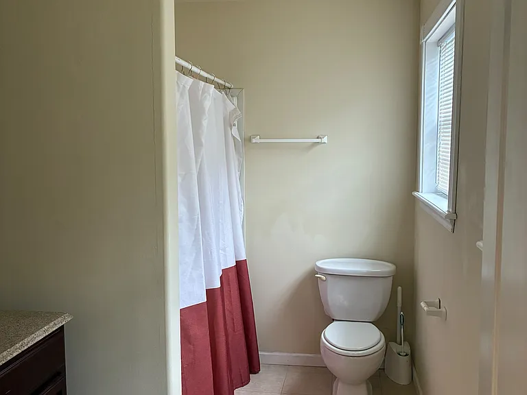 5830 Willow St #5830 — Photo 9
