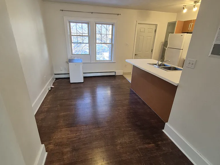 1640 Ontario St #2 — Photo 5