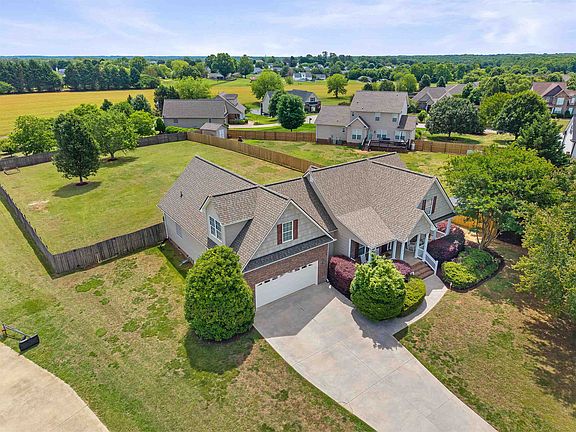 3rd image of 1017 Corie Crest Dr