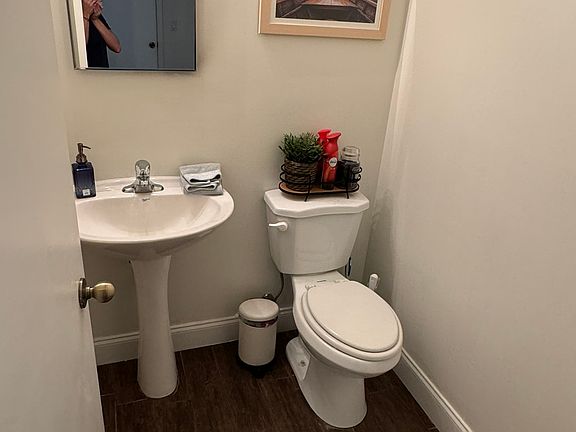4th image of 4533 Highgate Dr Unit B