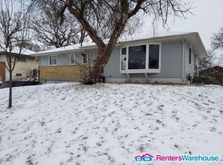 6812 Zenith Ave N, Brooklyn Center, MN 55429