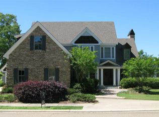 111 Mont Helena Dr, Madison, MS 39110