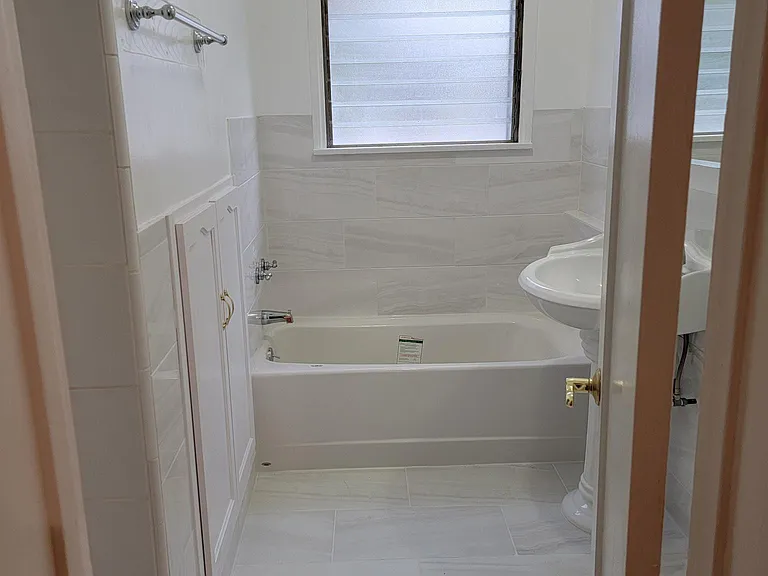 234 S Rexford Dr #2 — Photo 19