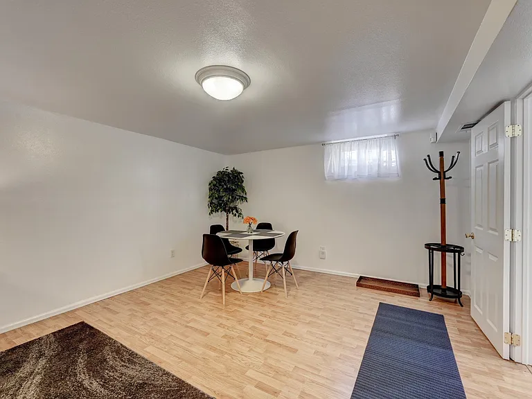 471 S Marshall St #B — Photo 7