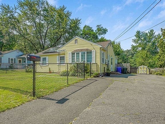 2nd image of 128 W Canton Cir