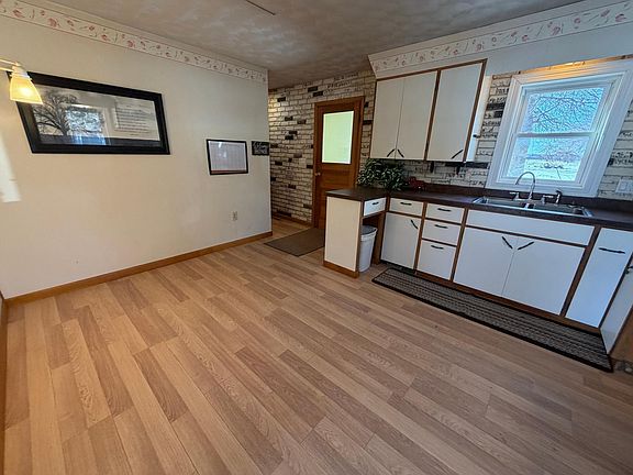 4th image of 17915 140th Ave NE