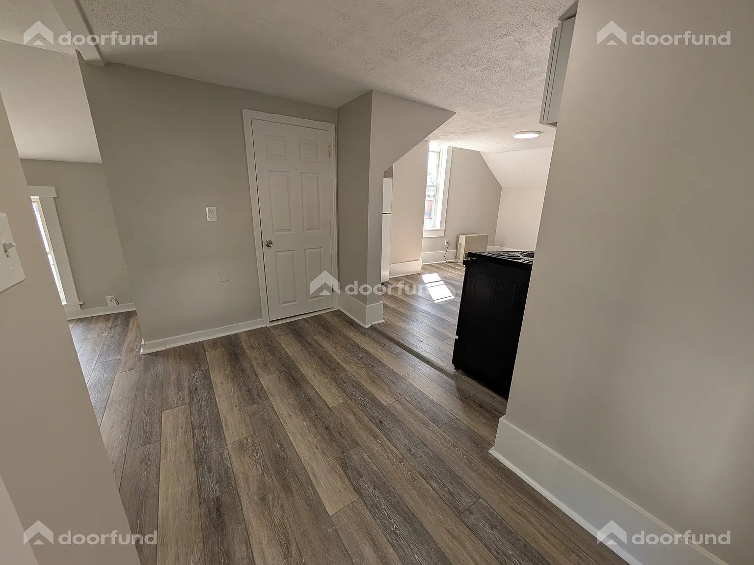 1 bed, 500 sqft, $1,400 — Photo 3